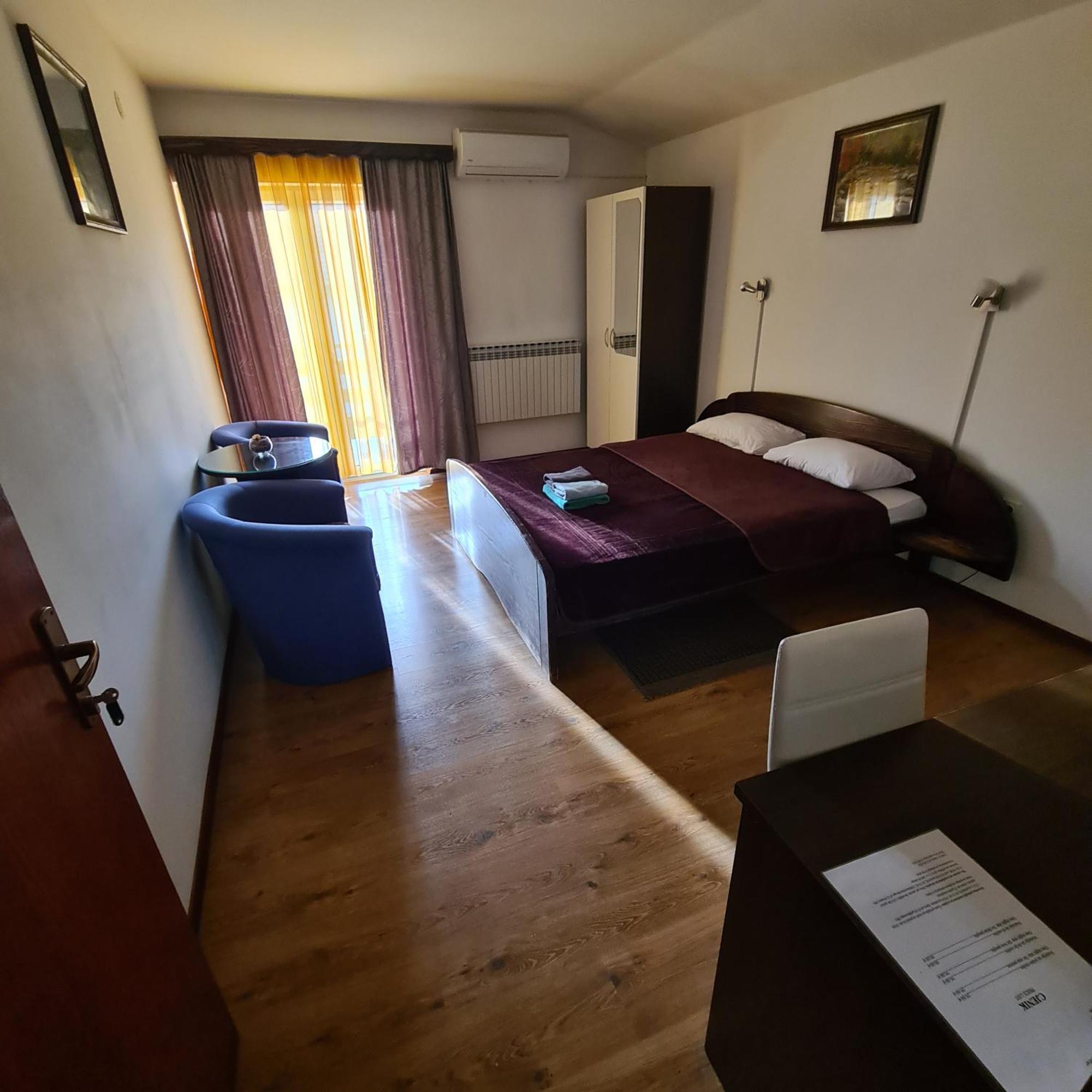 Guesthouse Kod Mosta Karlovac Exterior foto