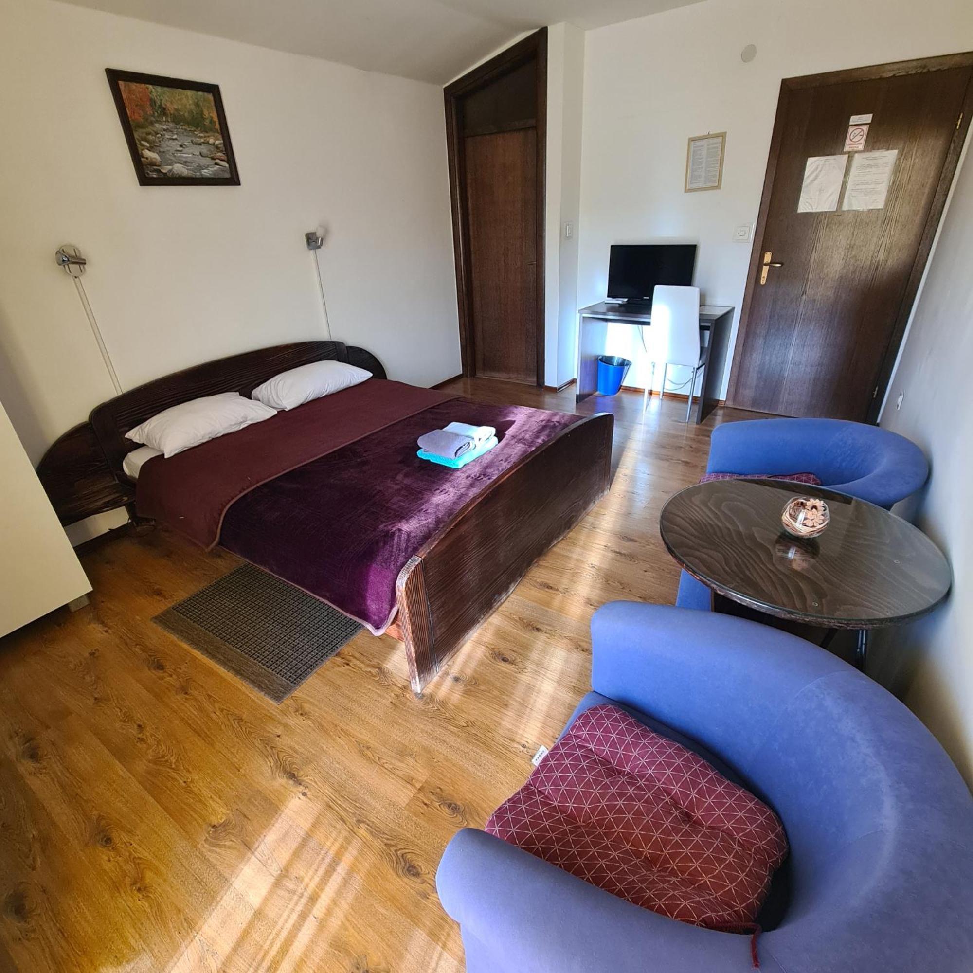 Guesthouse Kod Mosta Karlovac Exterior foto